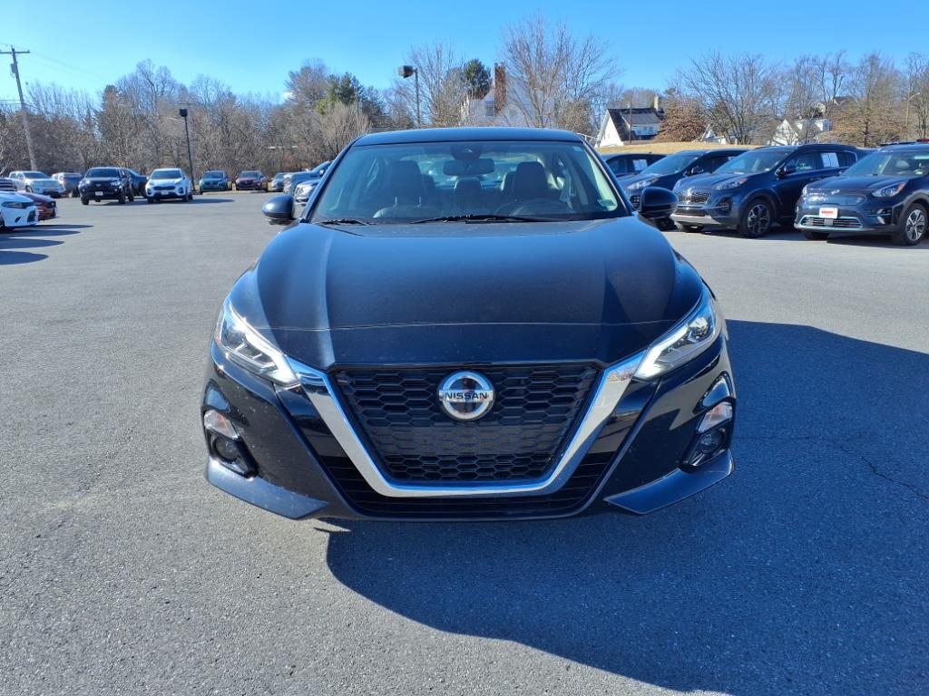 Vehicle image 6 of 20