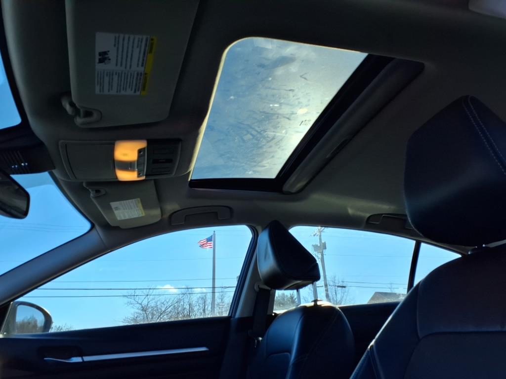Vehicle image 14 of 20