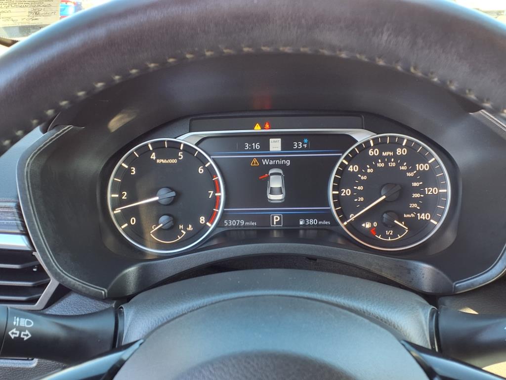 Vehicle image 15 of 20