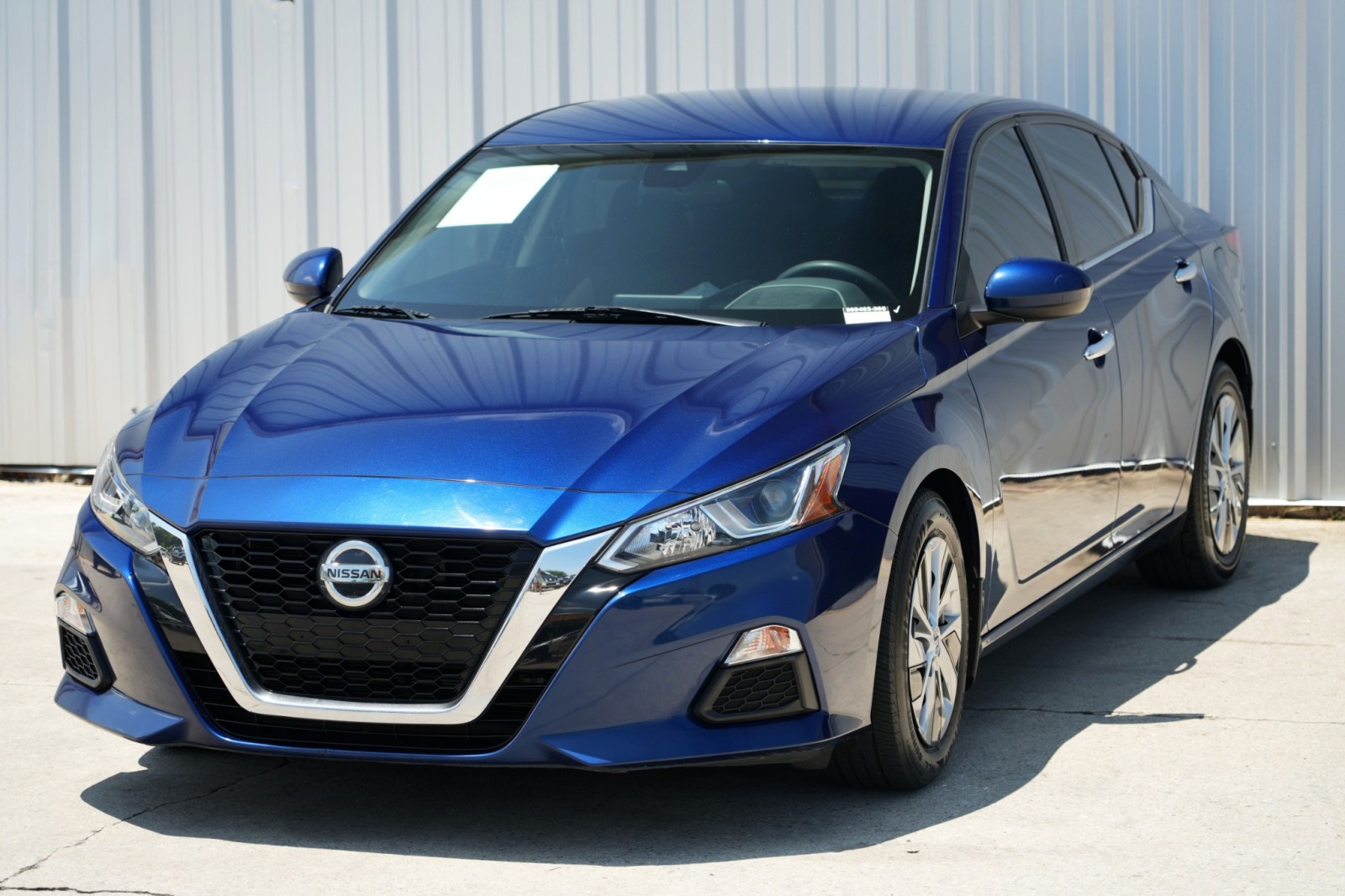 2021 Nissan Altima 2.5 S Image 1 of 47