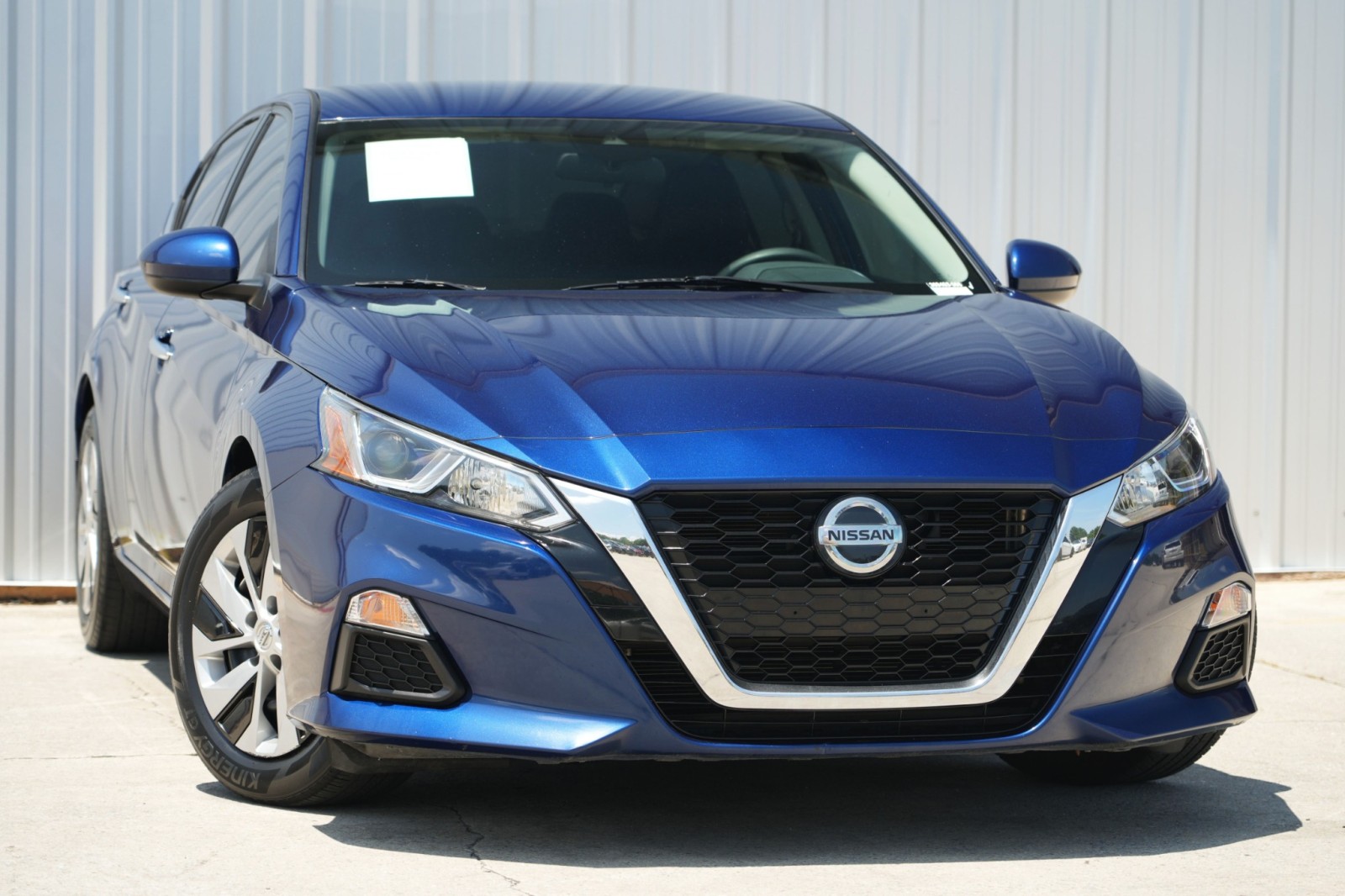 2021 Nissan Altima 2.5 S Image 7 of 47