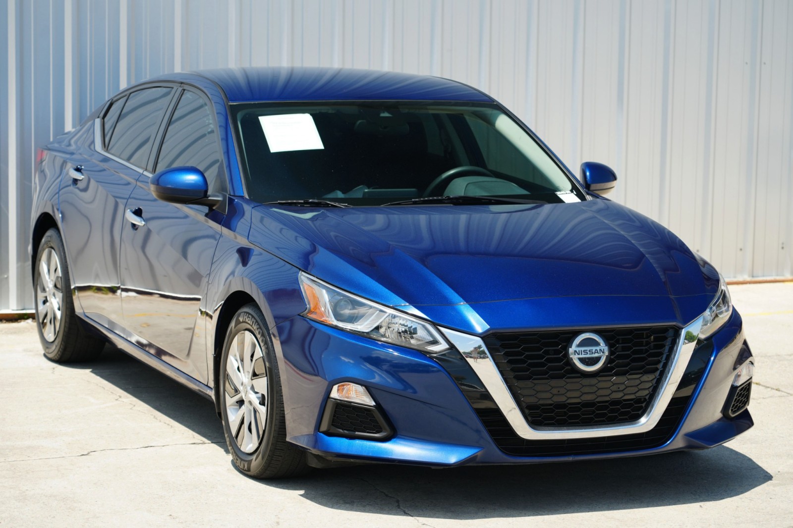 2021 Nissan Altima 2.5 S Image 6 of 47