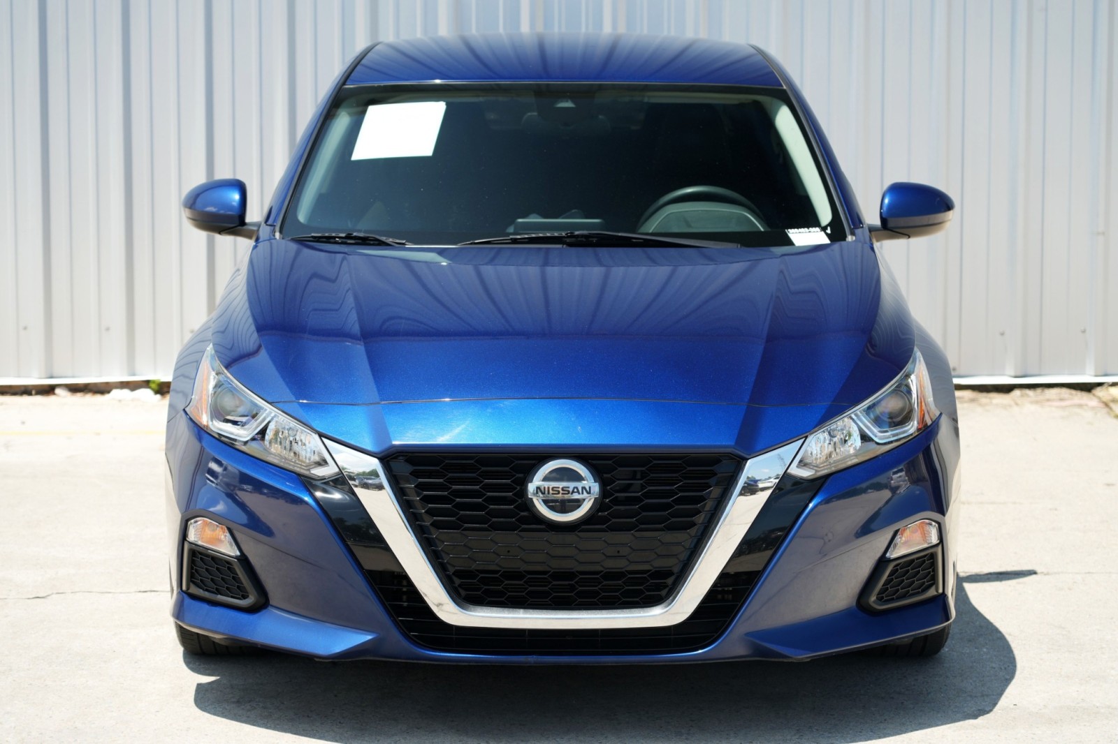 2021 Nissan Altima 2.5 S Image 3 of 47