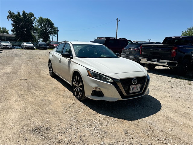 Vehicle image 7 of 28
