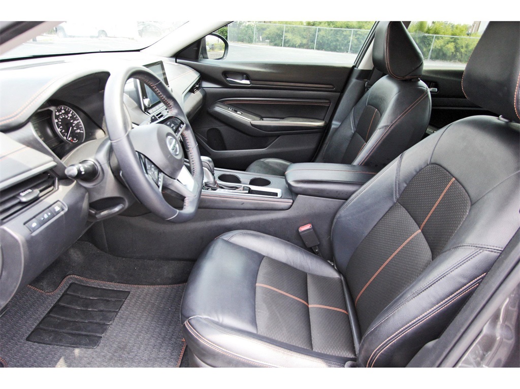 2021 Nissan Altima 2.5 SR Image 23 of 28