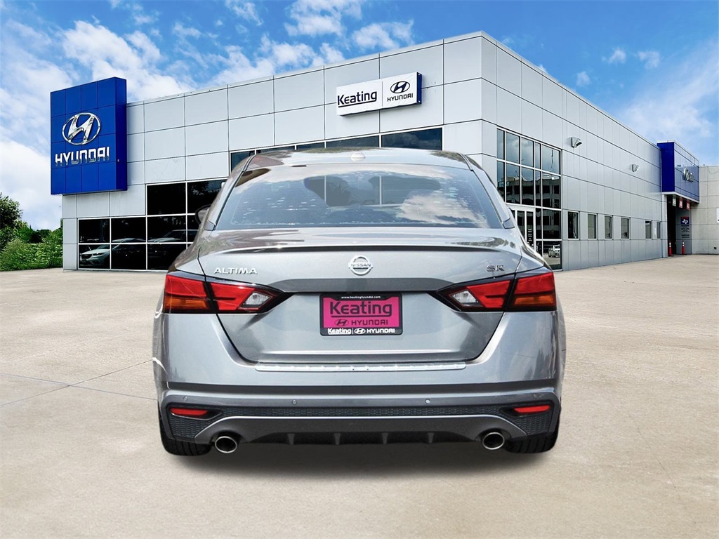2021 Nissan Altima 2.5 SR Image 5 of 28