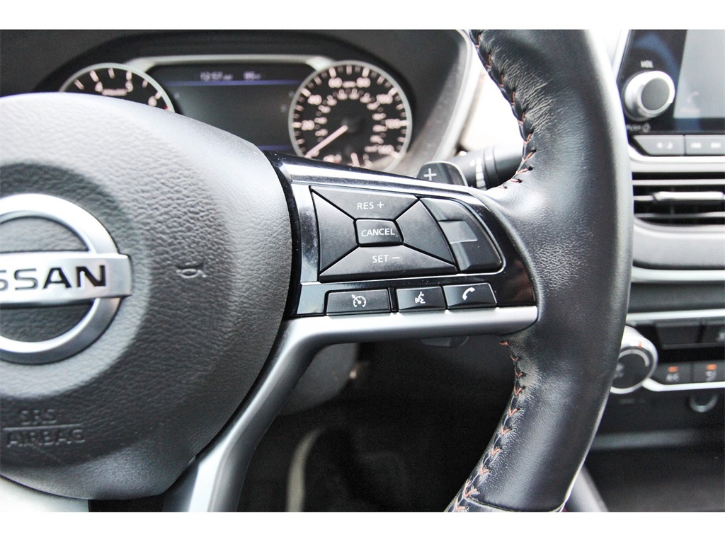 2021 Nissan Altima 2.5 SR Image 13 of 28