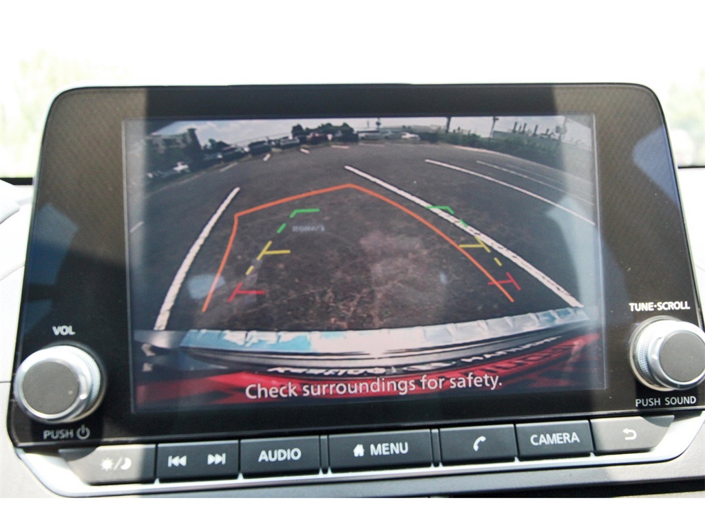 2021 Nissan Altima 2.5 SR Image 16 of 28