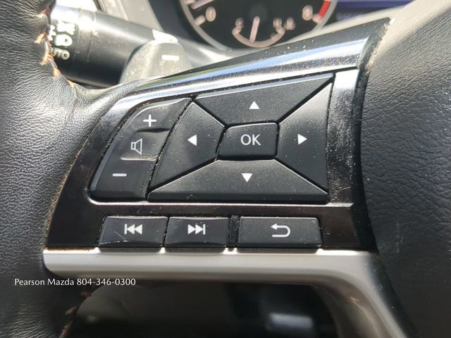Vehicle image 23 of 27