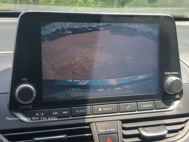 Vehicle image 14 of 27