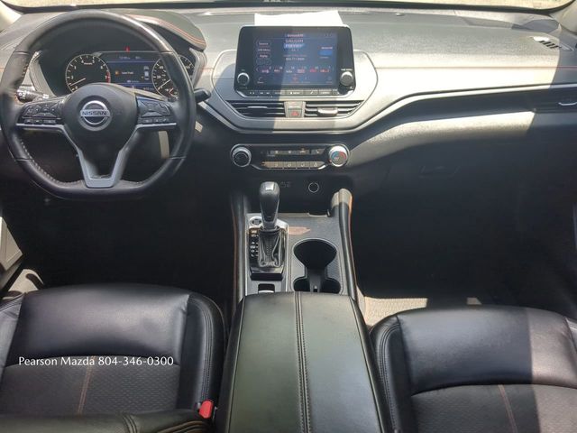 Vehicle image 12 of 27