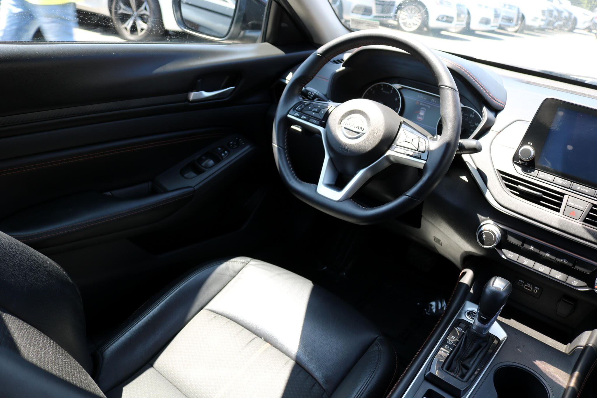 2021 Nissan Altima 2.5 SR Image 23 of 46