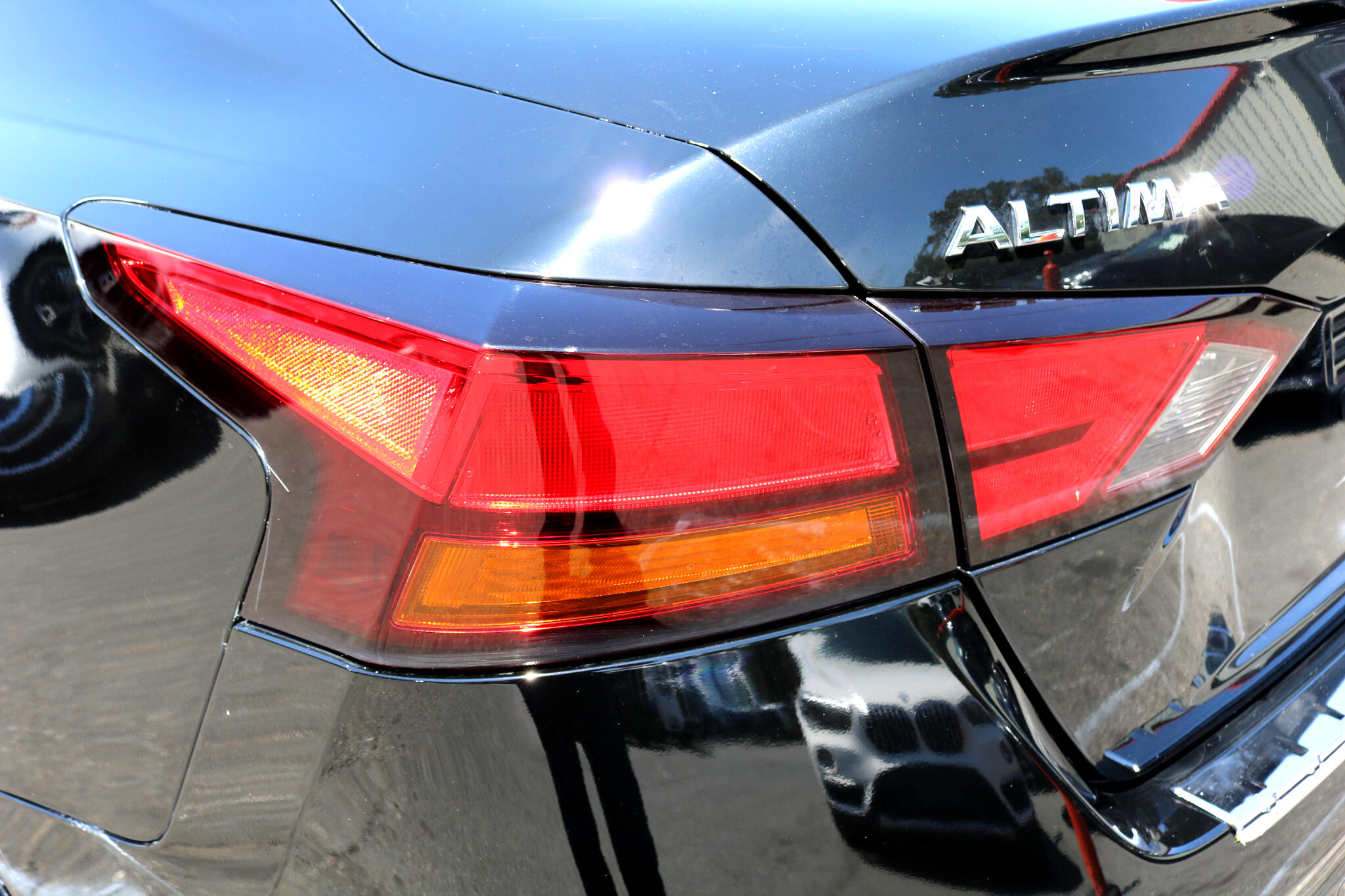 2021 Nissan Altima 2.5 SR Image 37 of 46