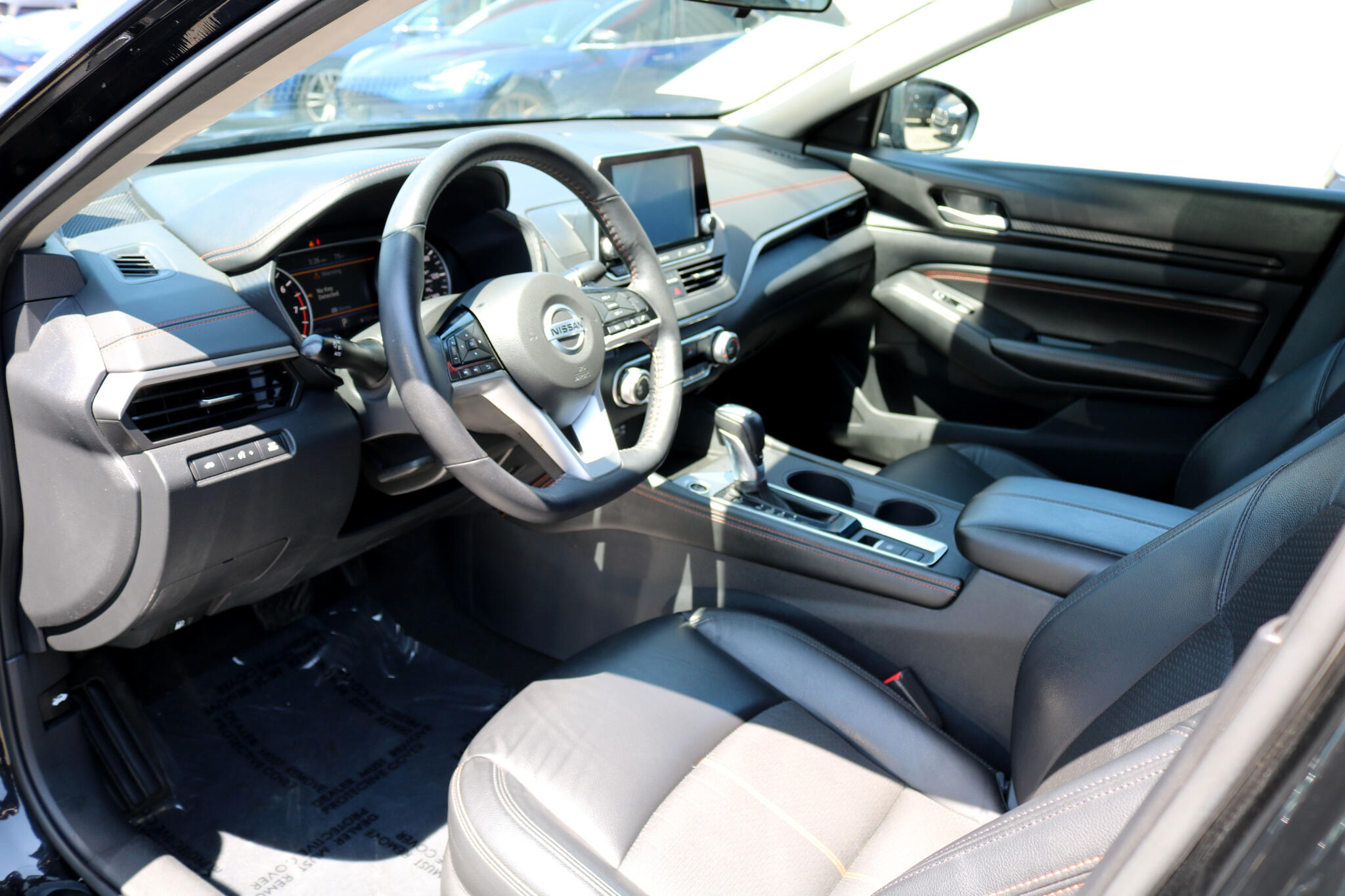 2021 Nissan Altima 2.5 SR Image 21 of 46