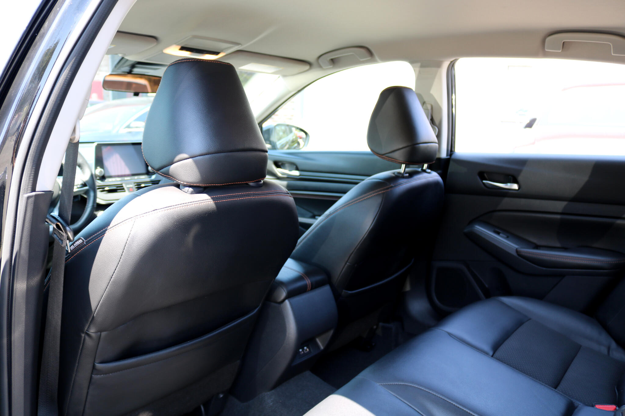 2021 Nissan Altima 2.5 SR Image 17 of 46