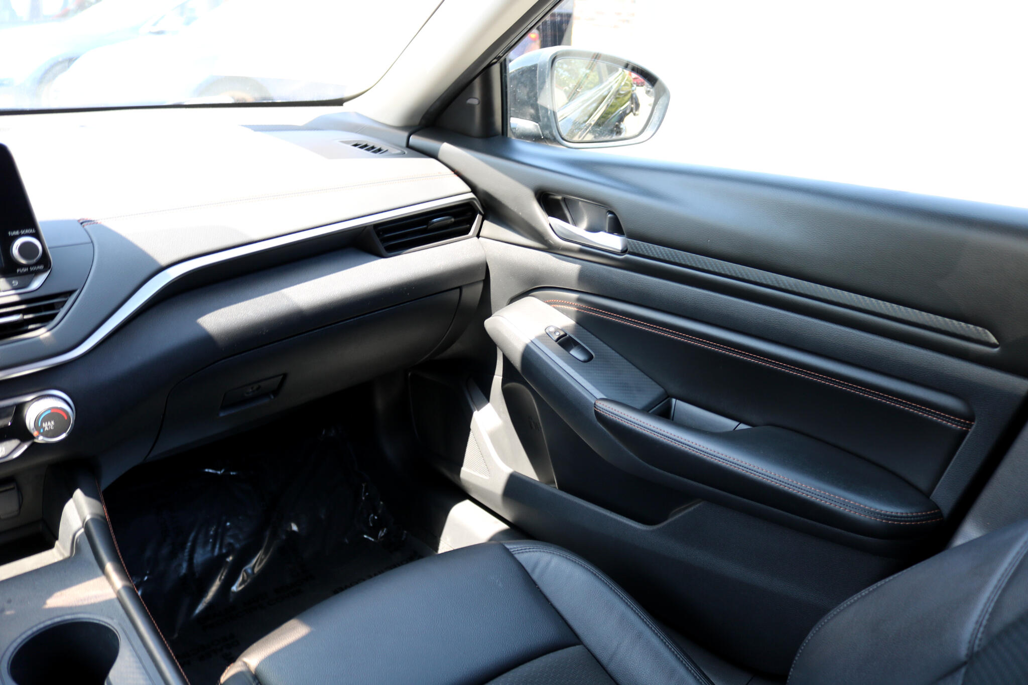 2021 Nissan Altima 2.5 SR Image 24 of 46
