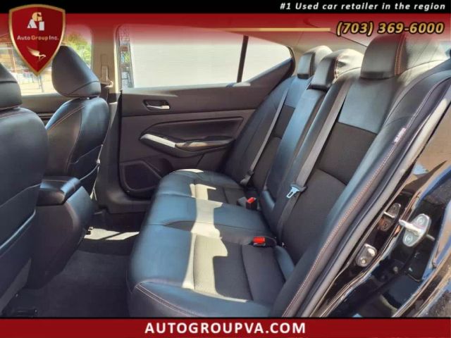 Vehicle image 16 of 26