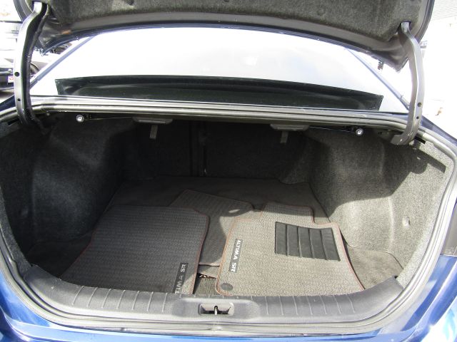 2021 Nissan Altima 2.5 SR Image 7 of 26