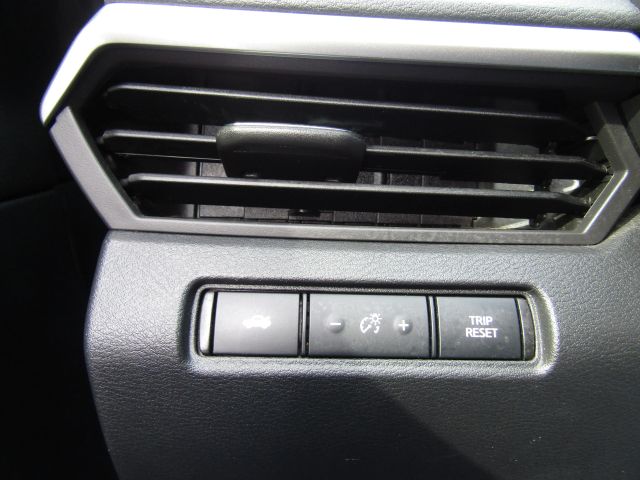 2021 Nissan Altima 2.5 SR Image 24 of 26