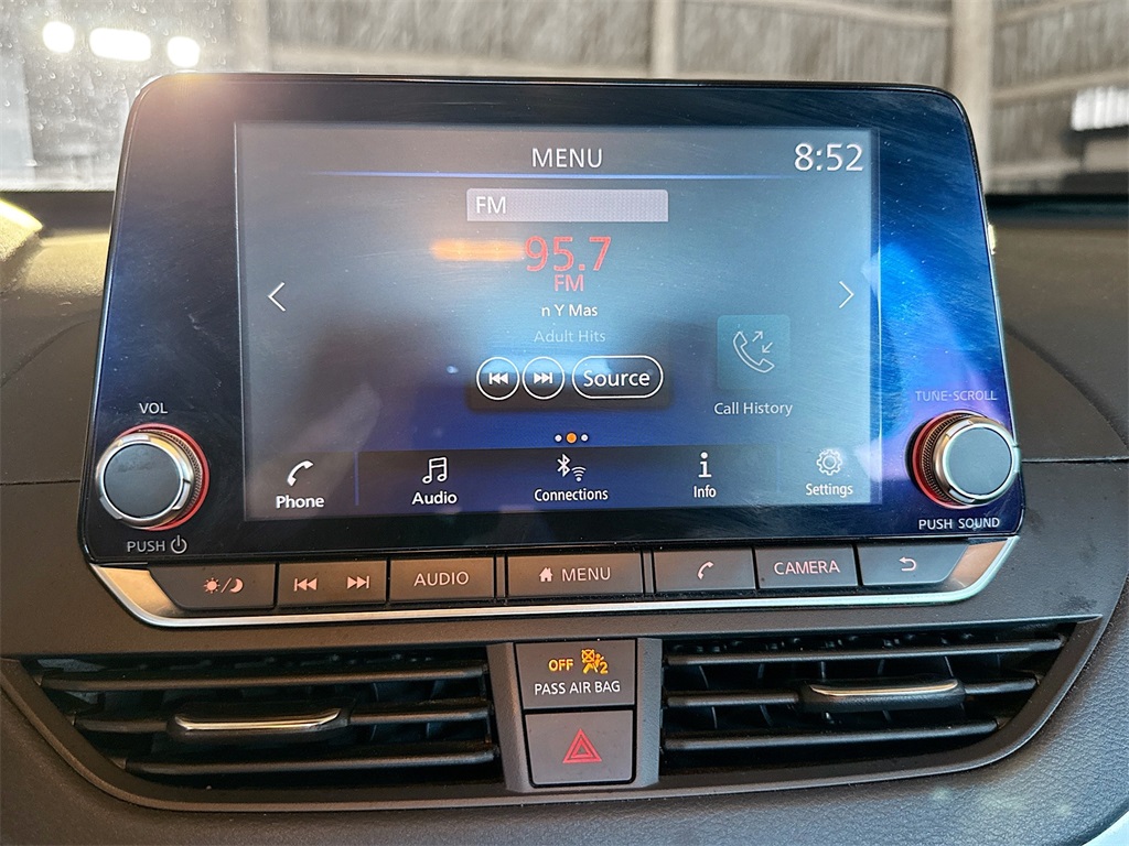 2021 Nissan Altima 2.5 SV Image 20 of 30