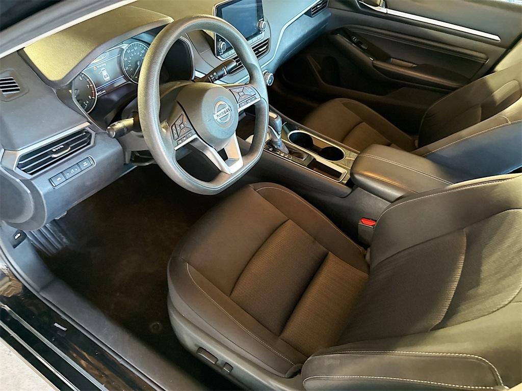 2021 Nissan Altima 2.5 SV Image 30 of 30