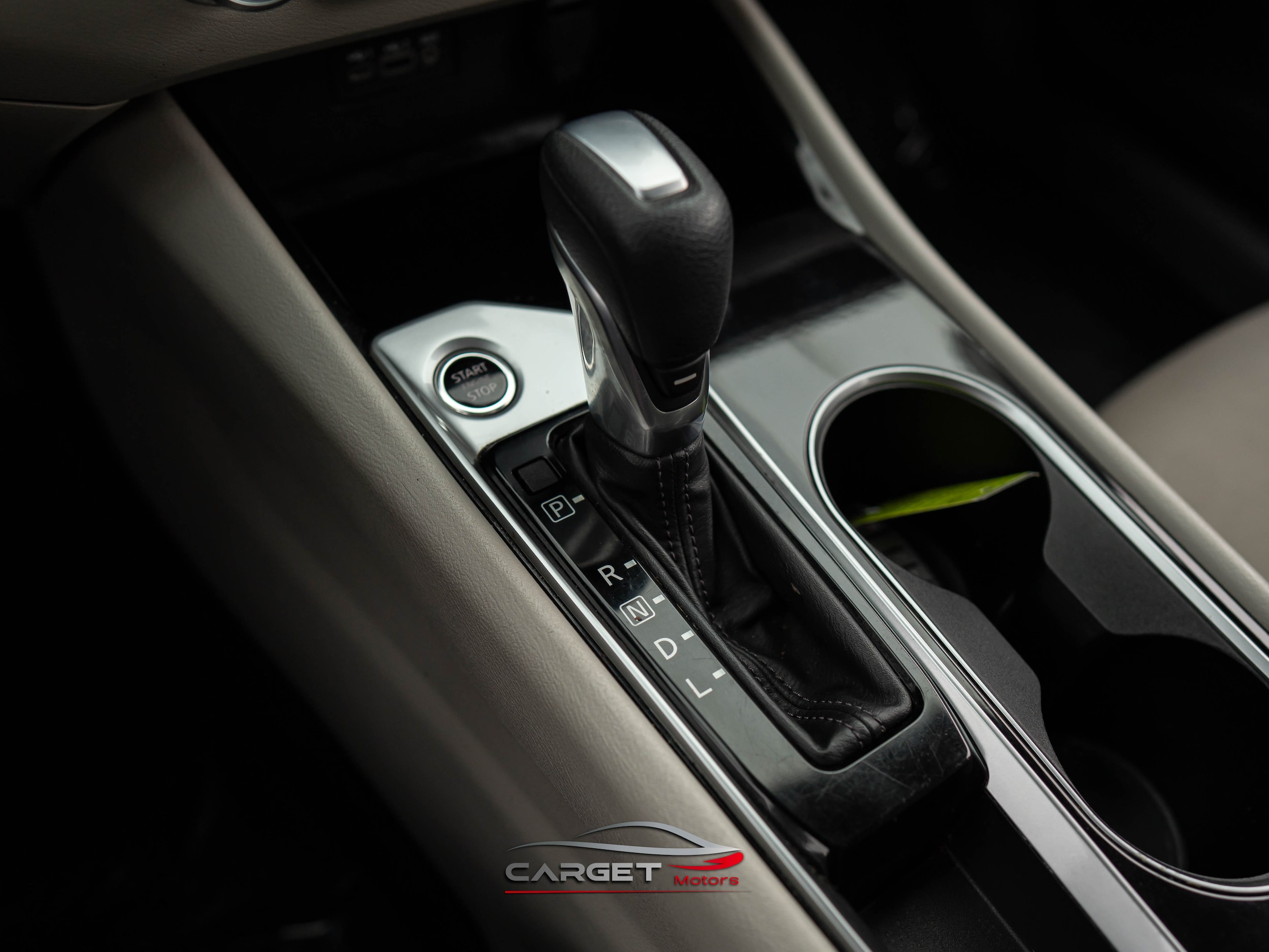Vehicle image 29 of 46