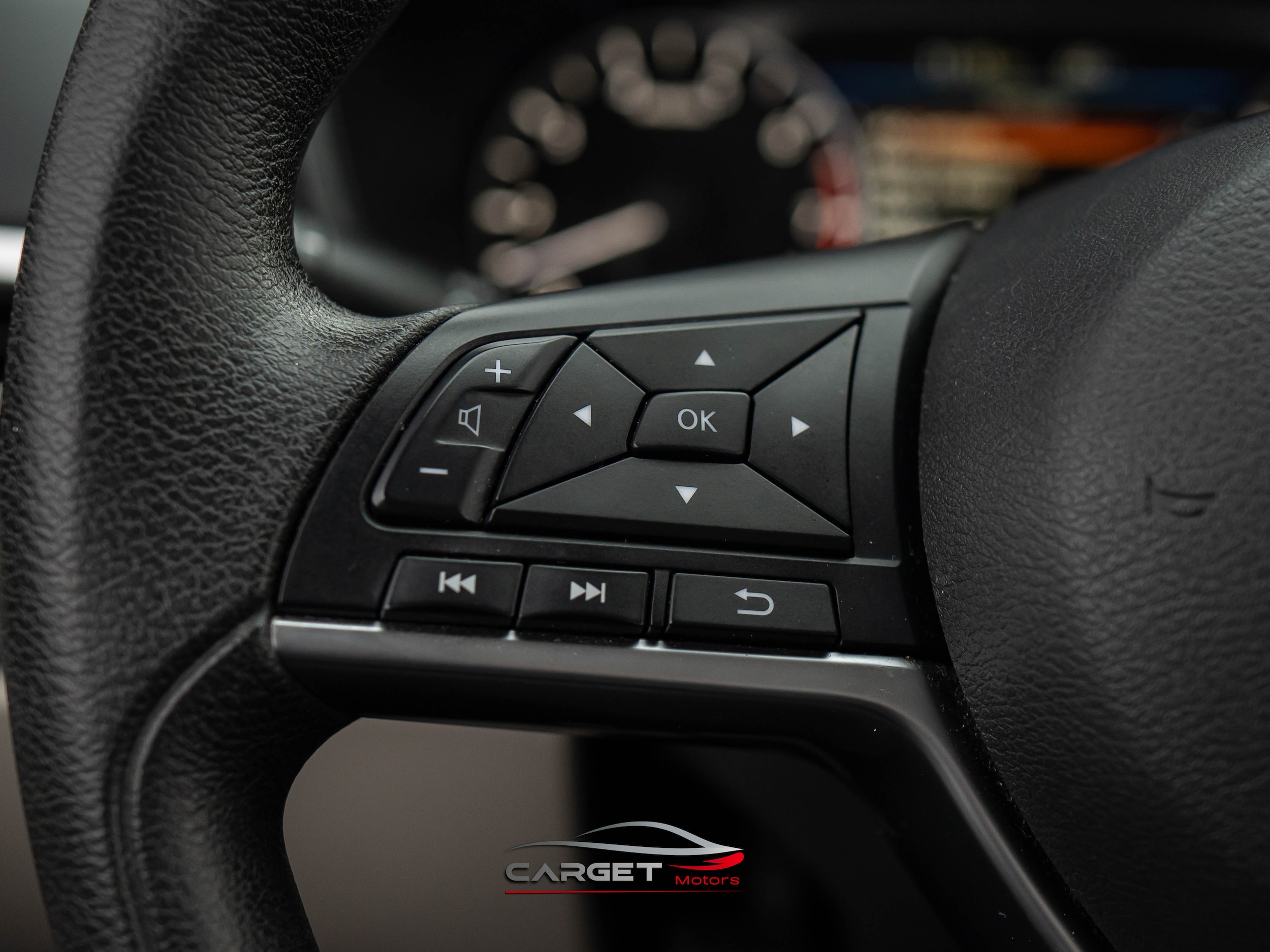 Vehicle image 21 of 46