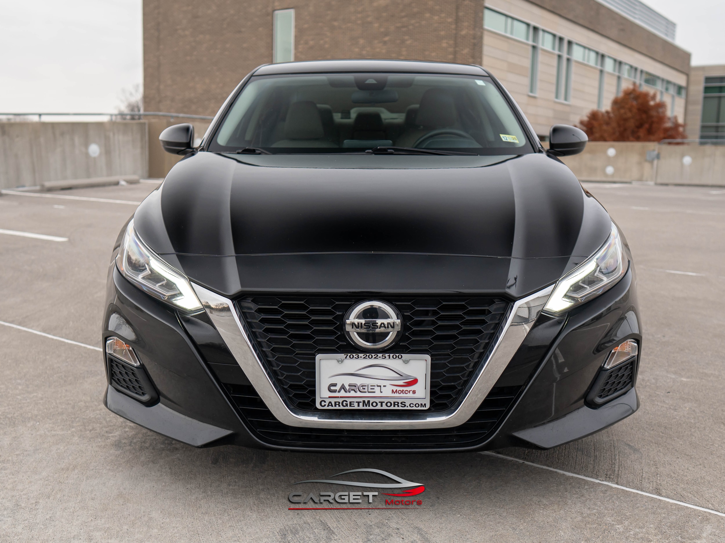Vehicle image 6 of 46