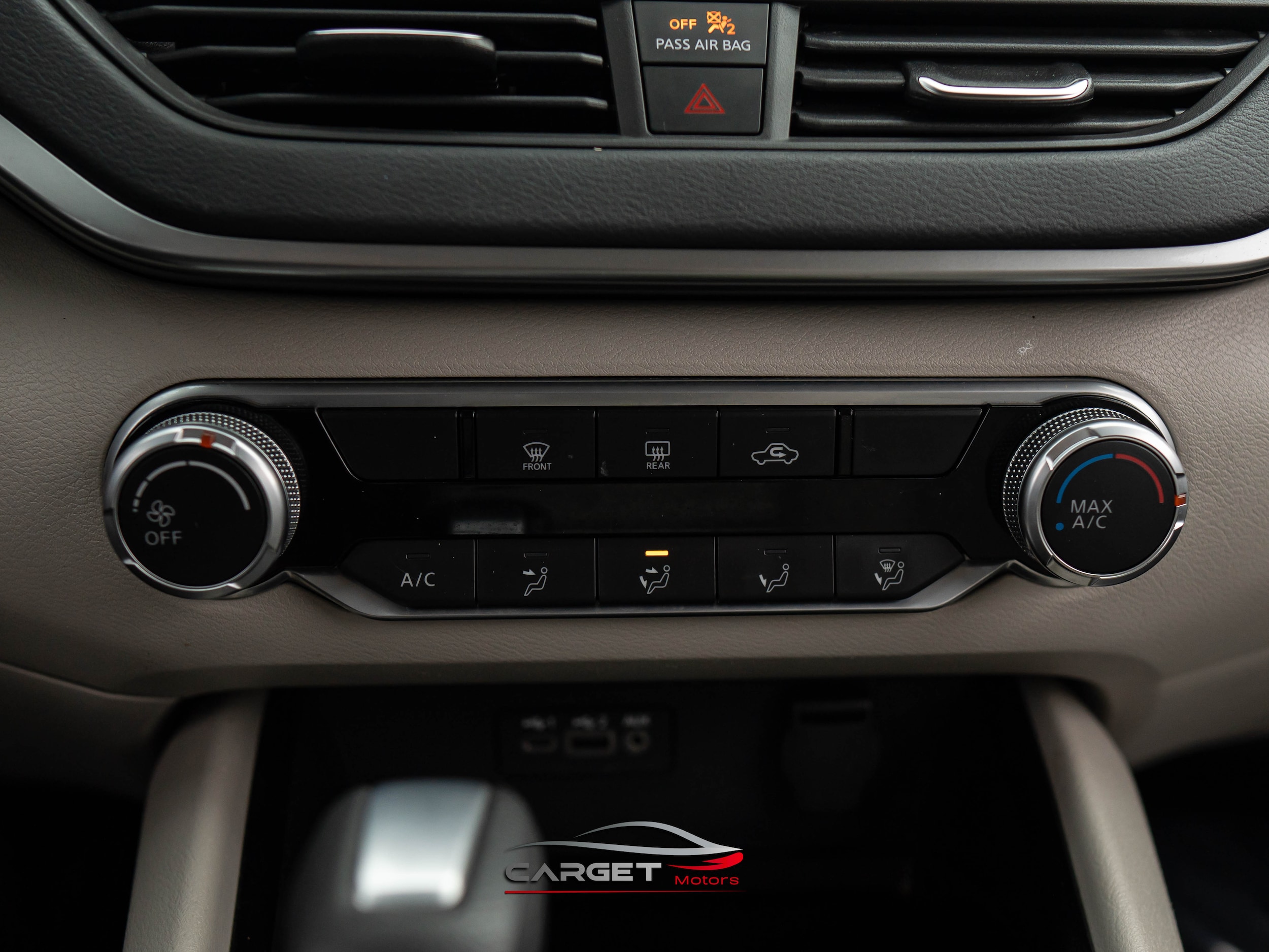Vehicle image 28 of 46