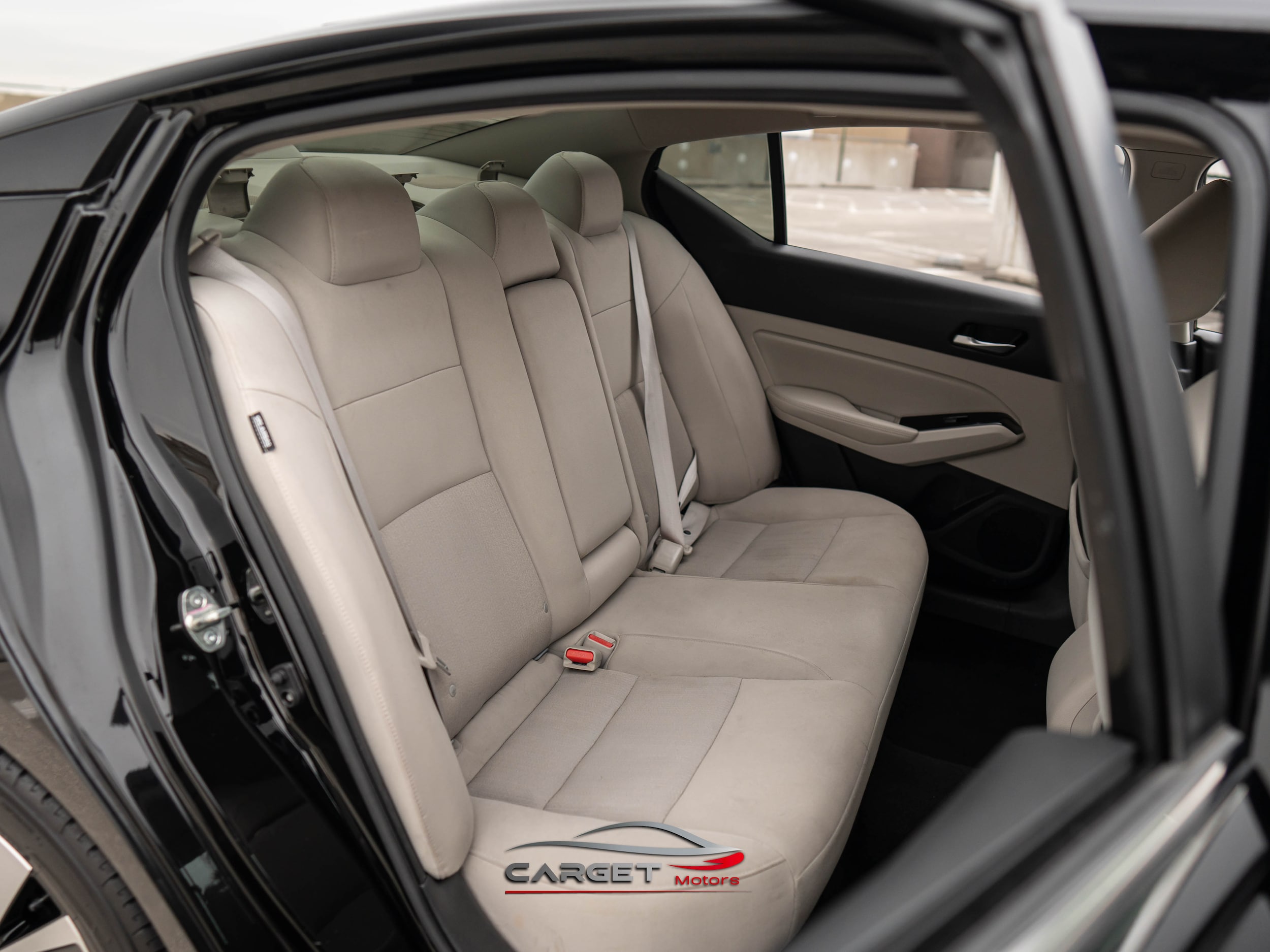 Vehicle image 15 of 46