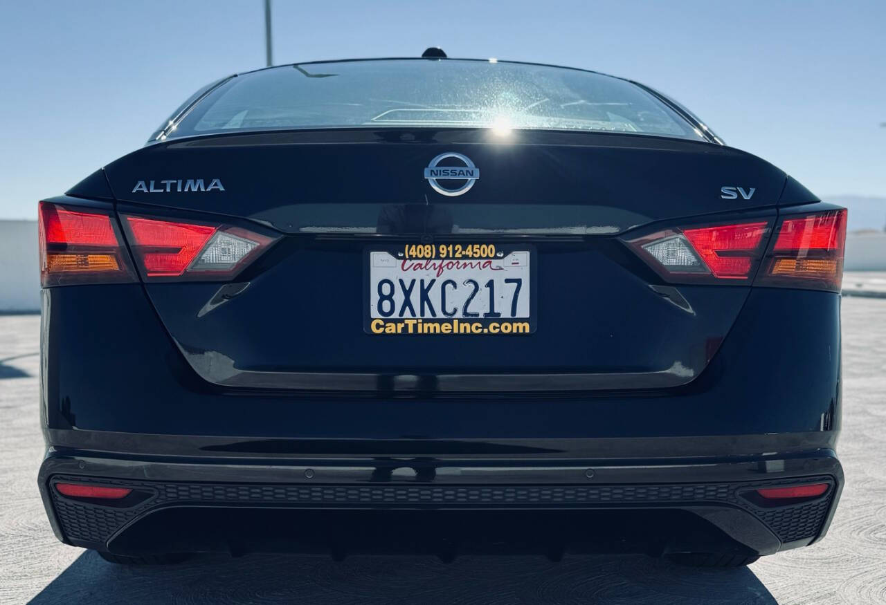 2021 Nissan Altima 2.5 SV Image 13 of 30