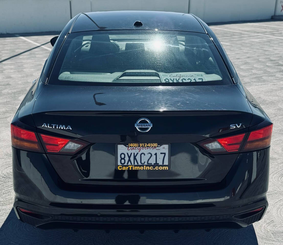 2021 Nissan Altima 2.5 SV Image 10 of 30