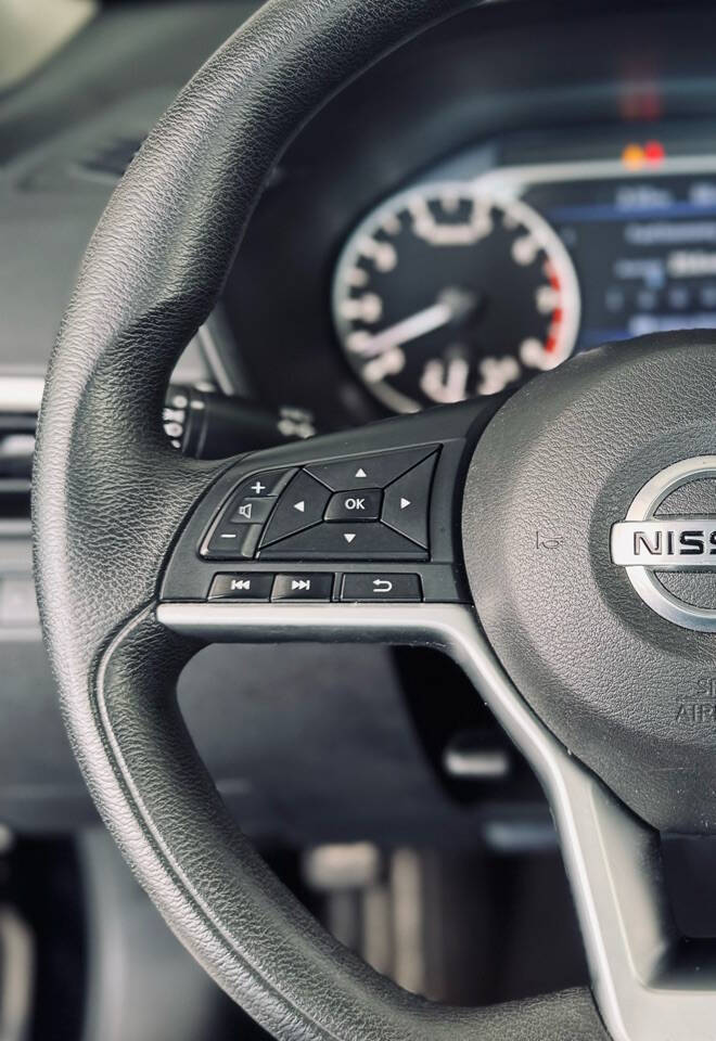 2021 Nissan Altima 2.5 SV Image 27 of 30