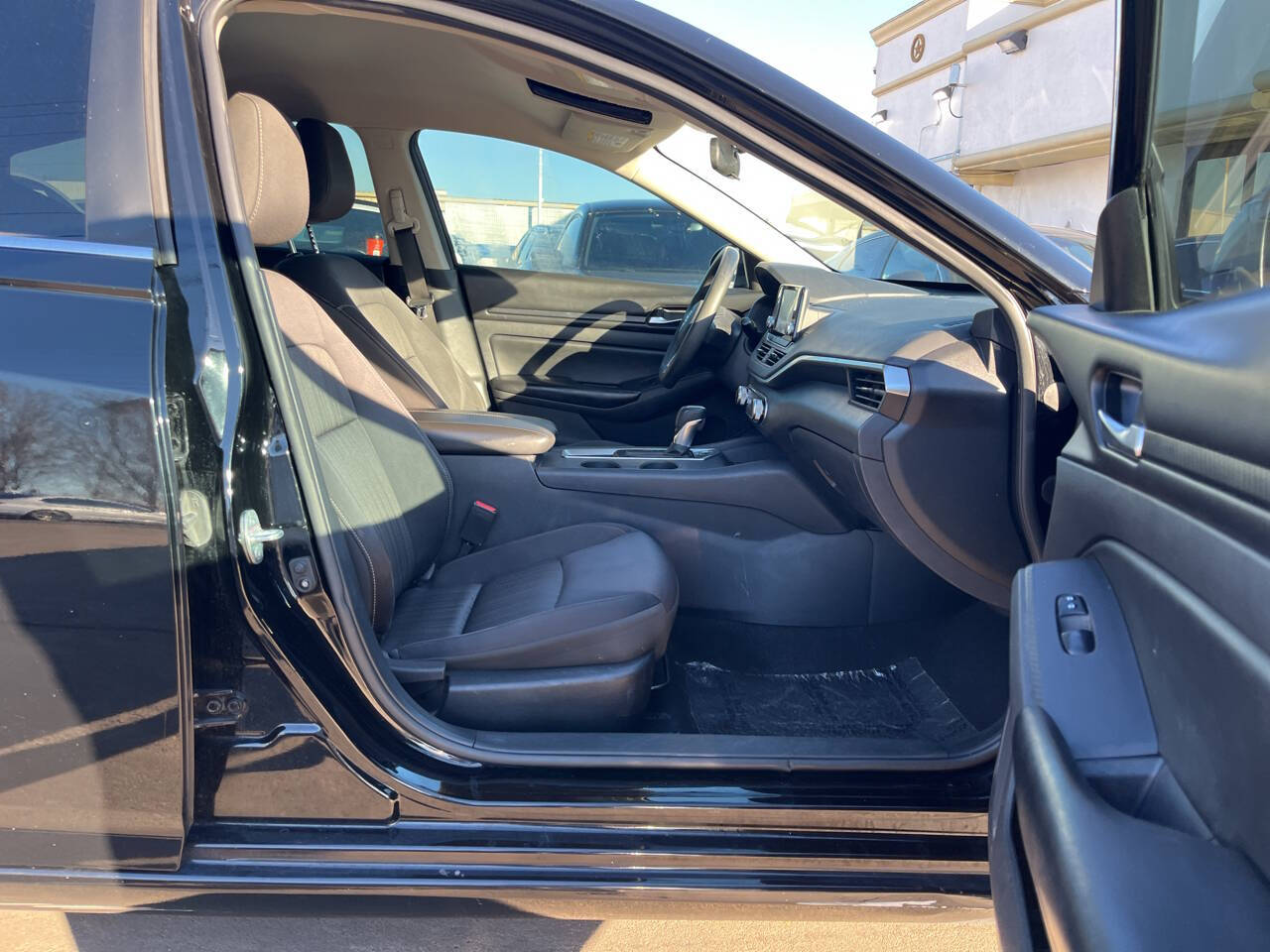 Vehicle image 10 of 10