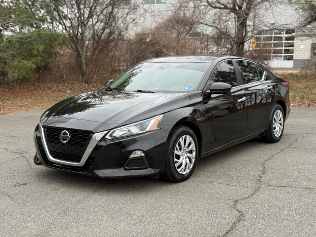 2021 Nissan Altima 2.5 S Image 1 of 69
