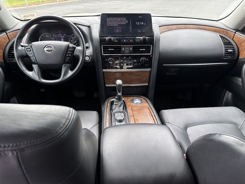Vehicle image 28 of 40