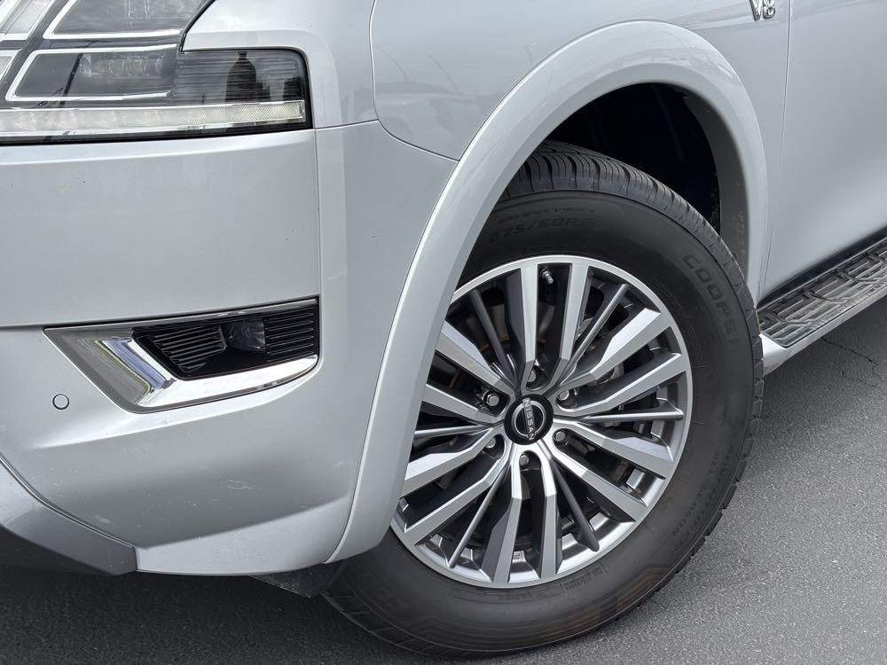 Vehicle image 6 of 40