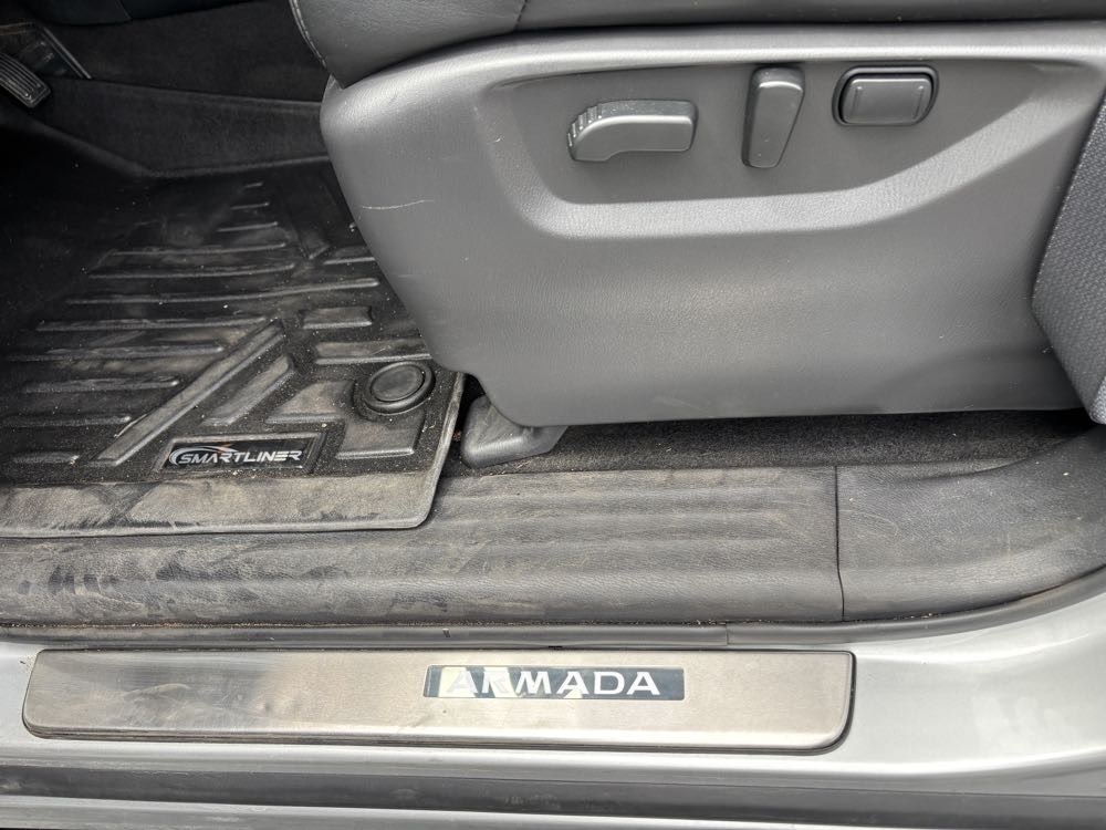 Vehicle image 24 of 40