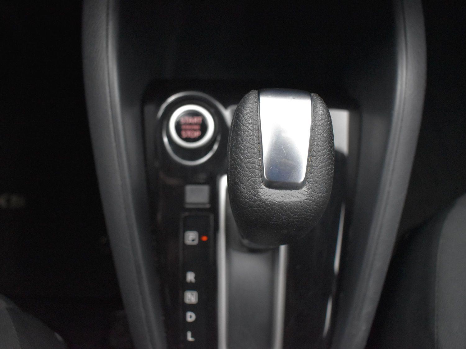 Vehicle image 24 of 25