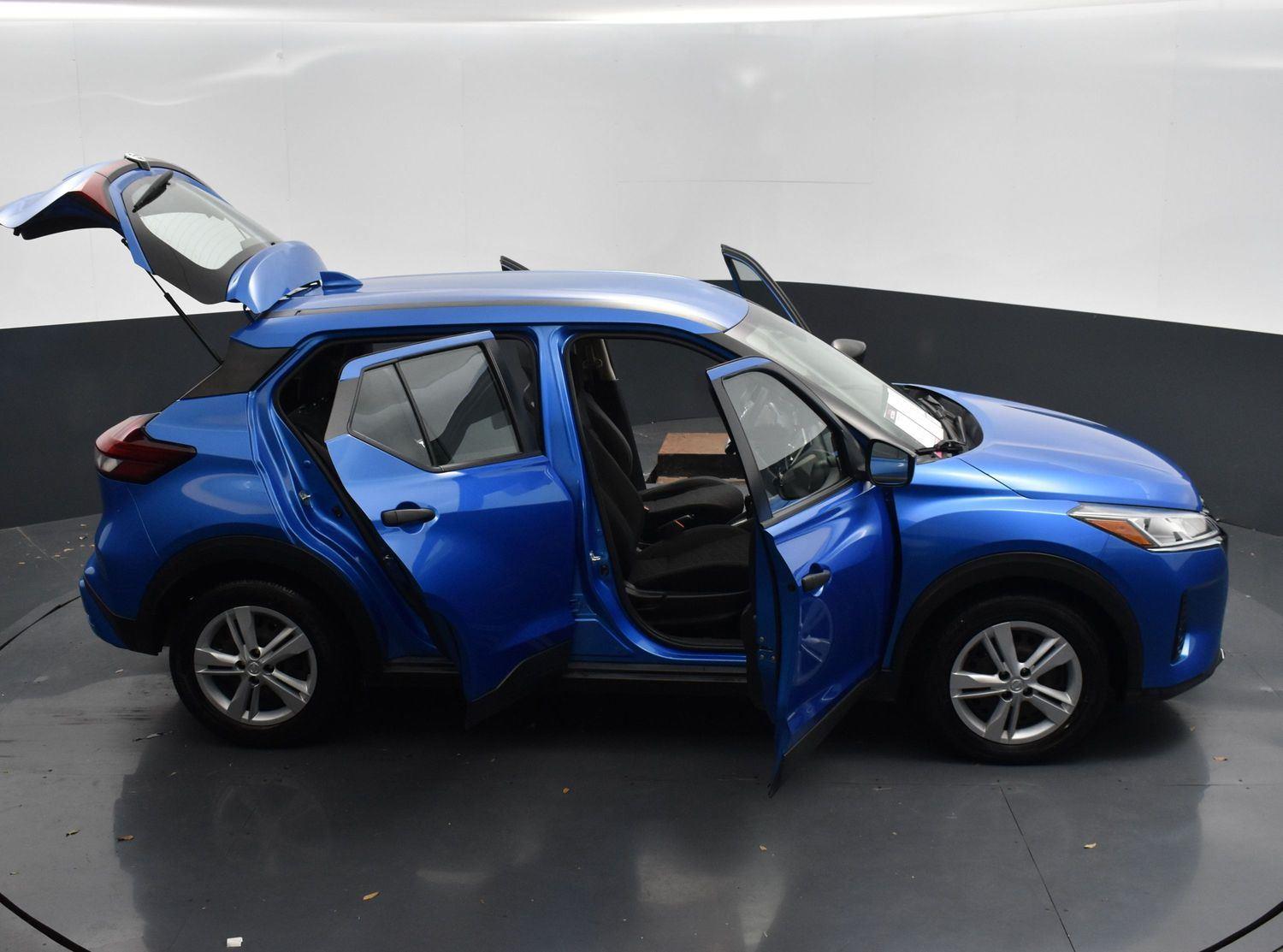Vehicle image 9 of 25