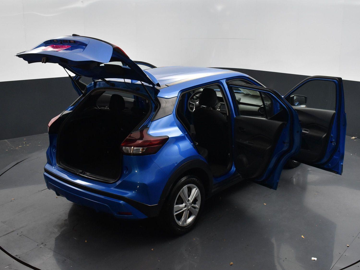 Vehicle image 11 of 25