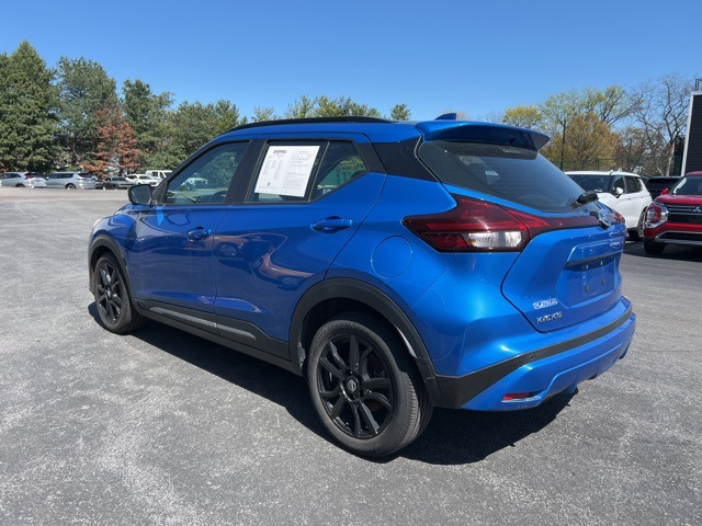 Vehicle image 6 of 32