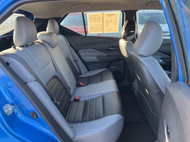 Vehicle image 31 of 32