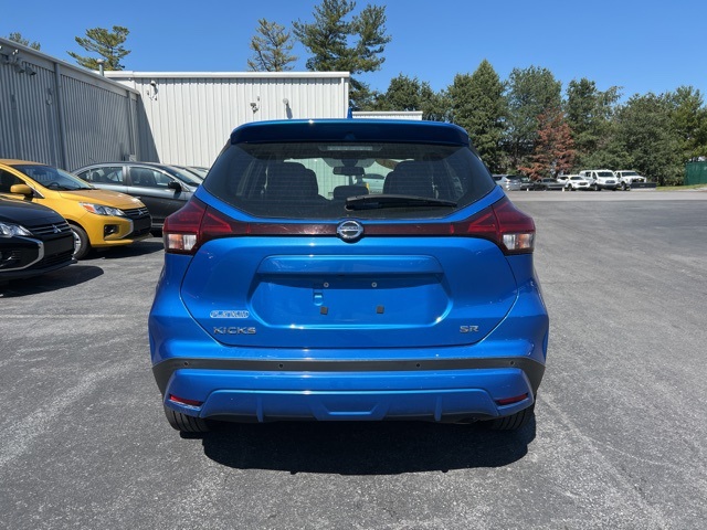 Vehicle image 5 of 32