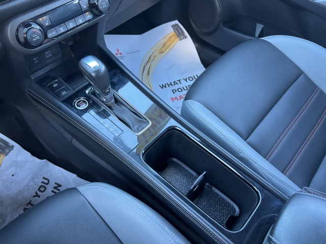 Vehicle image 15 of 32