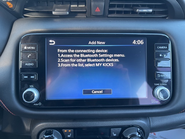 Vehicle image 21 of 32