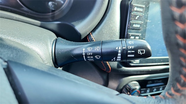 Vehicle image 29 of 32