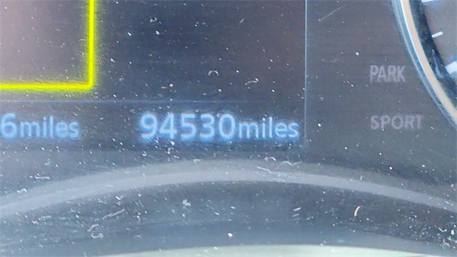 Vehicle image 11 of 32