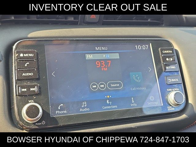 Vehicle image 15 of 21