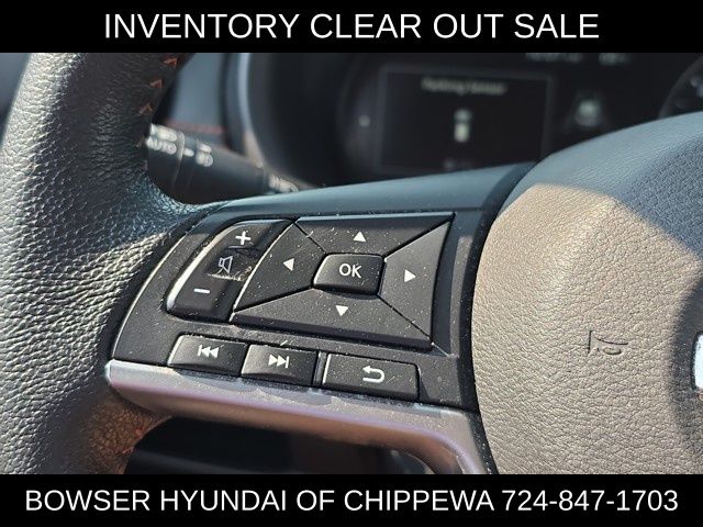 Vehicle image 20 of 21